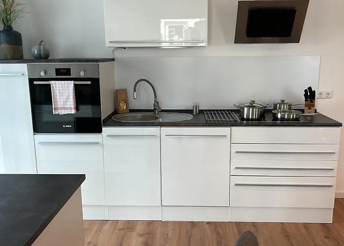 Gesamte Wohnung, 50\